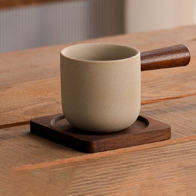 Beige --- Tasse à long manche + dessous de verre