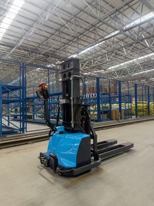Apilador de carga automática de 1,5 toneladas de suministro de fábrica de China Capacidad de carga máxima que puede encontrar en el mercado de China