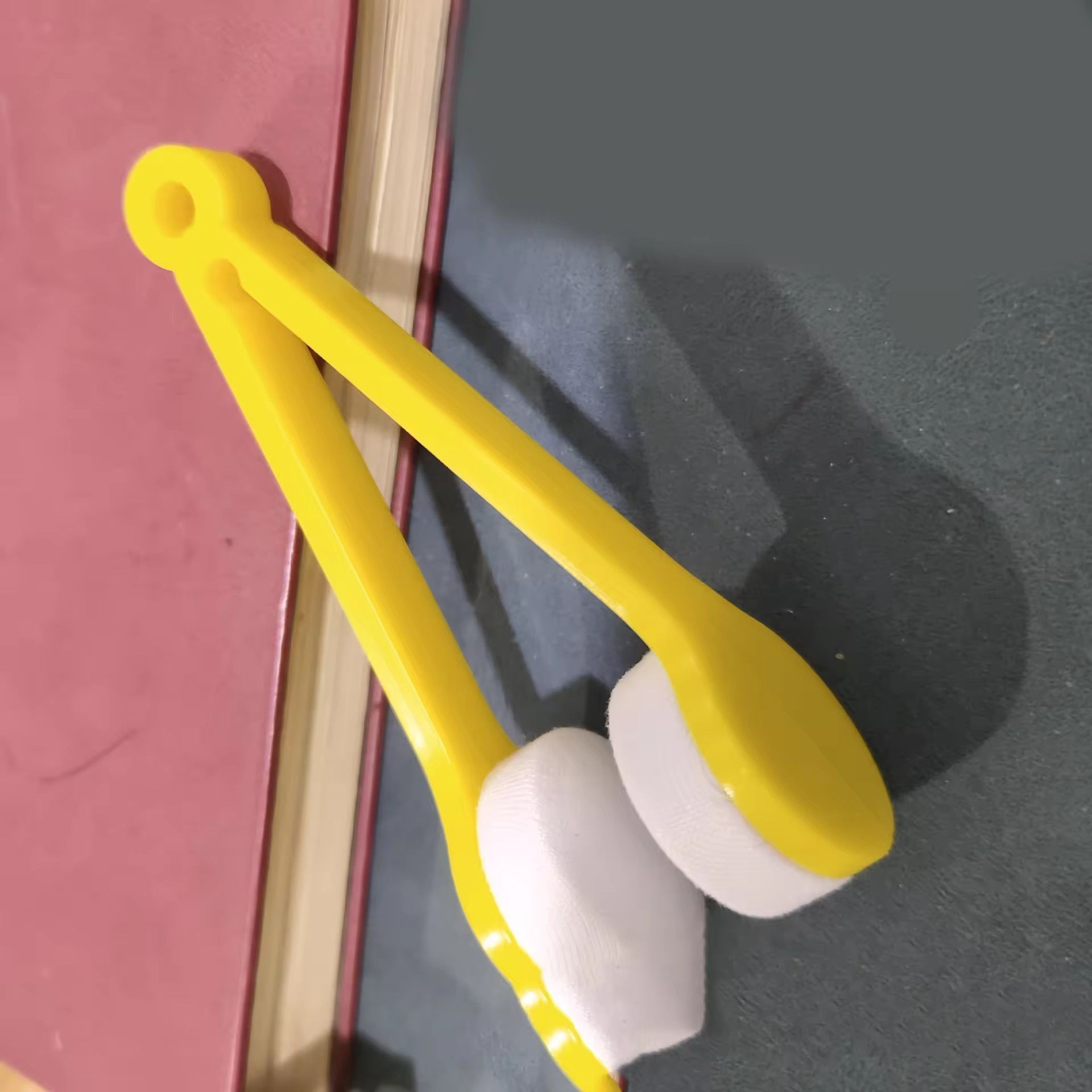 C8 Giallo
