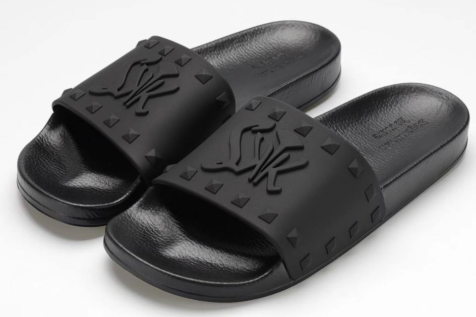 black3