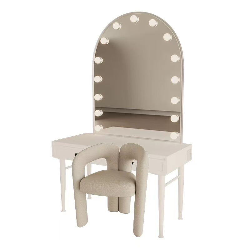 Blanc cassé : Table 80*110, Miroir 80*110, Chaise Corne de Bœuf
