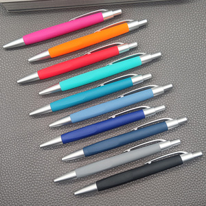 热销最便宜的制造商橡胶塑料圆珠笔，印有徽标定制 - Product Image 3
