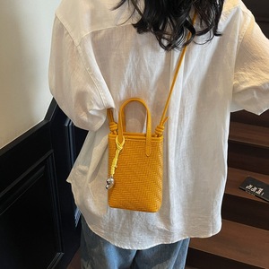 In Summer, Woven Mobile Phone Bags Are Popular. 2025, There Will <strong>Be</strong> A New Type Of Portable Small That Is Convenient For Women To - Product Image 2