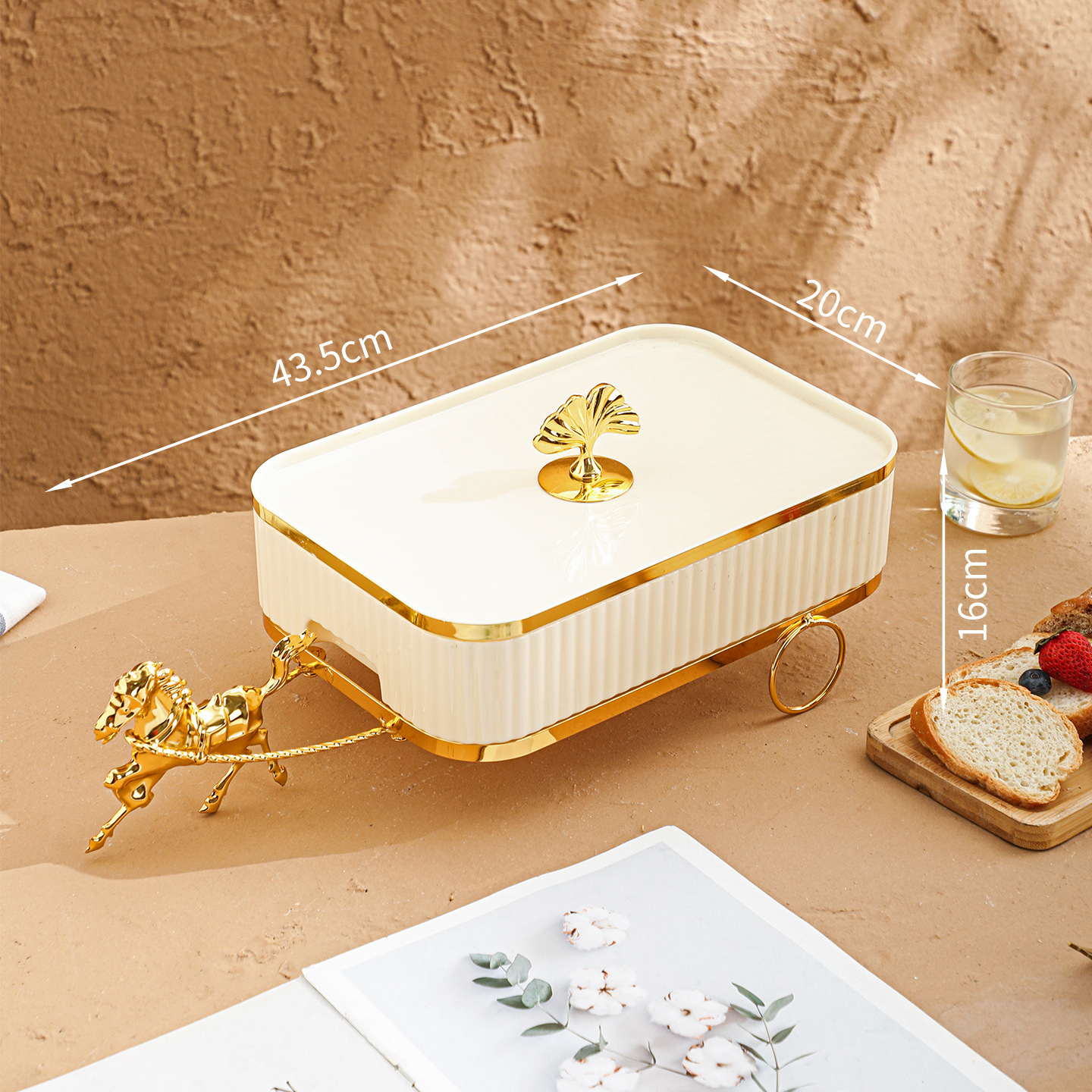 Plateau à fruits carré calèche dorée (jaune crème)