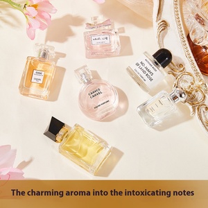 Uygun Mini versiyonu Q örnek parfüm erkekler ve kadınlar için On-the-Go kullanımı için EDP EDT köln koku 5 ml 7.5 ml 10ml - Product Image 6