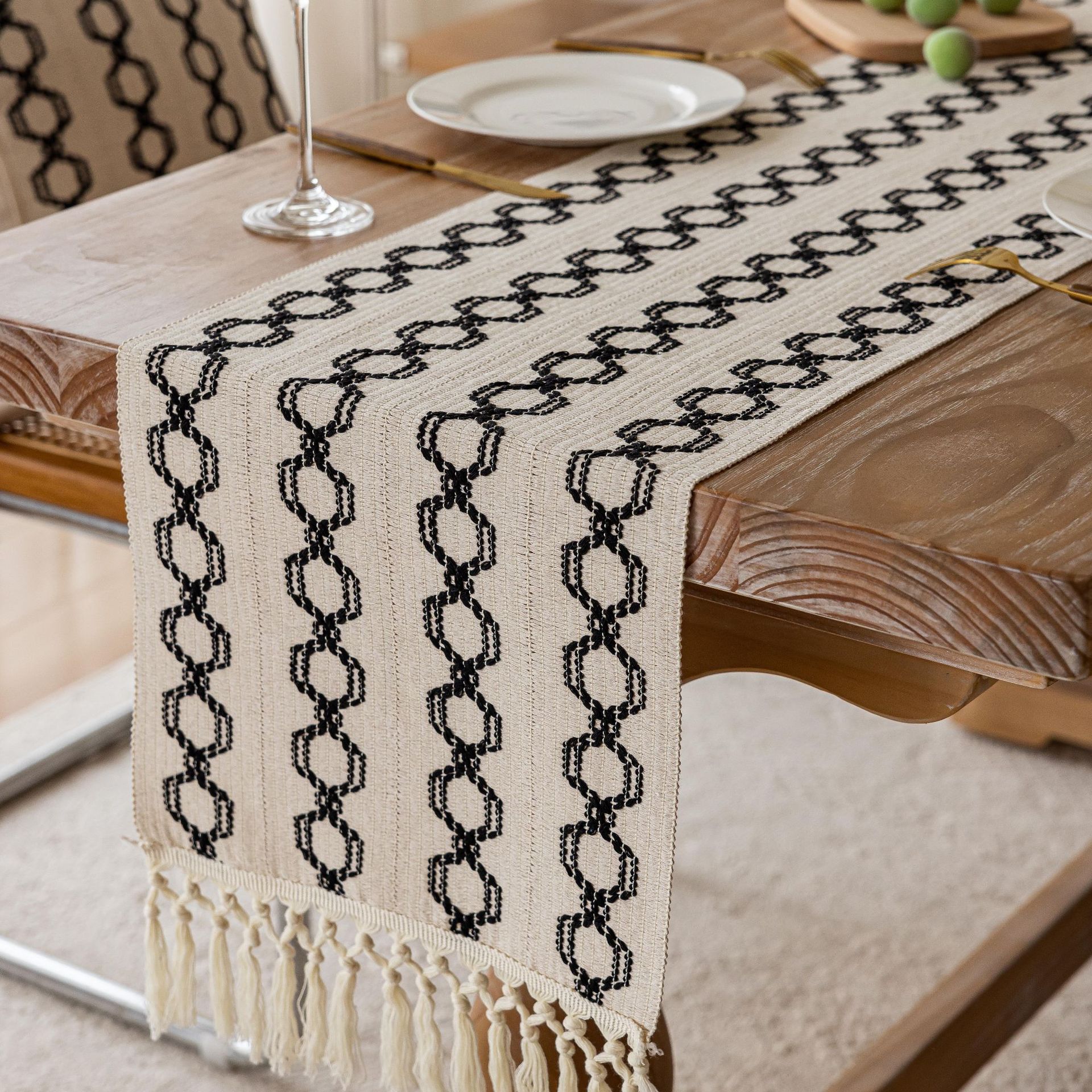 Black cotton and linen tassel - 1