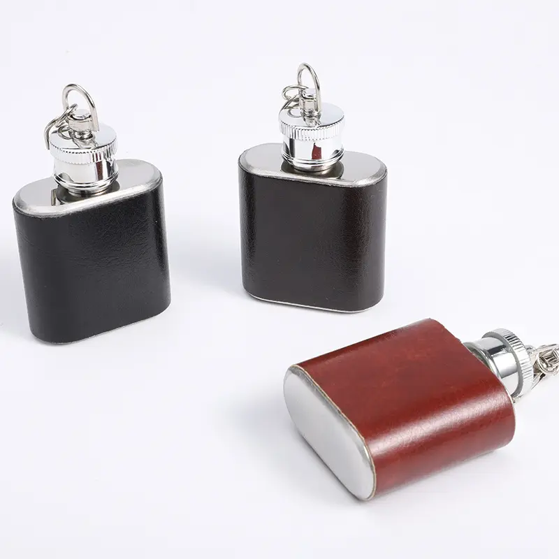 Pote portátil personalizado por atacado pote de vinho em forma quadrada de 1 onça mini garrafa de aço inoxidável com chaveiro