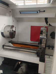 Torno paralelo CNC CK6150 Máquina de torno de torneado inclinado CNC de China para metal - Product Image 2