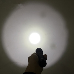 Đèn Pin Siêu Sáng Đèn Pin Led 1000 Lumen Sạc Được Đèn Pin Lặn - Product Image 3