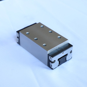 Bloque de guía lineal R162442320 R18213222X R18215232X Bloque lineal de alta precisión Cojinete lineal de alta resistencia - Product Image 1