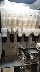 Controllo intelligente indipendente funzione di agitazione doppio schermo di proteine in polvere distributore automatico con sistema remoto Android - Product Image 6
