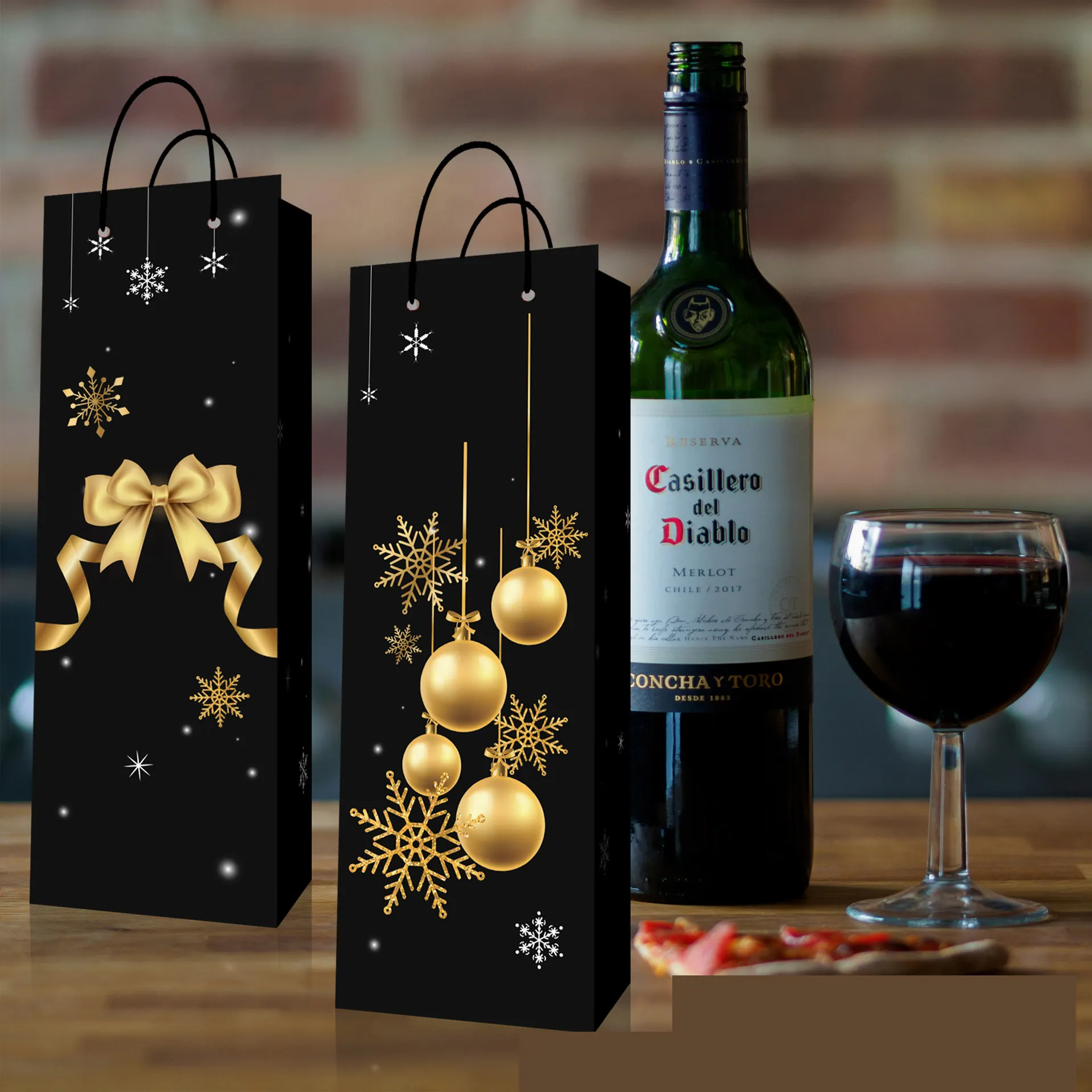 Bolsa de papel de embalaje de regalo de alta calidad, bolsa de papel de embalaje de botella personalizada, decoración de vino de oro negro de Navidad