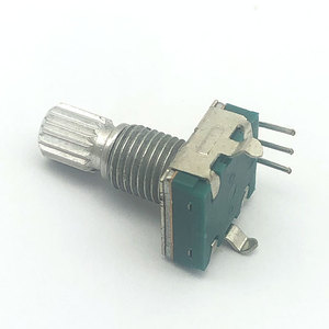 Encoder rotativo personalizzato in fabbrica serie Ec11 5v 10ma con albero metallico - Product Image 2