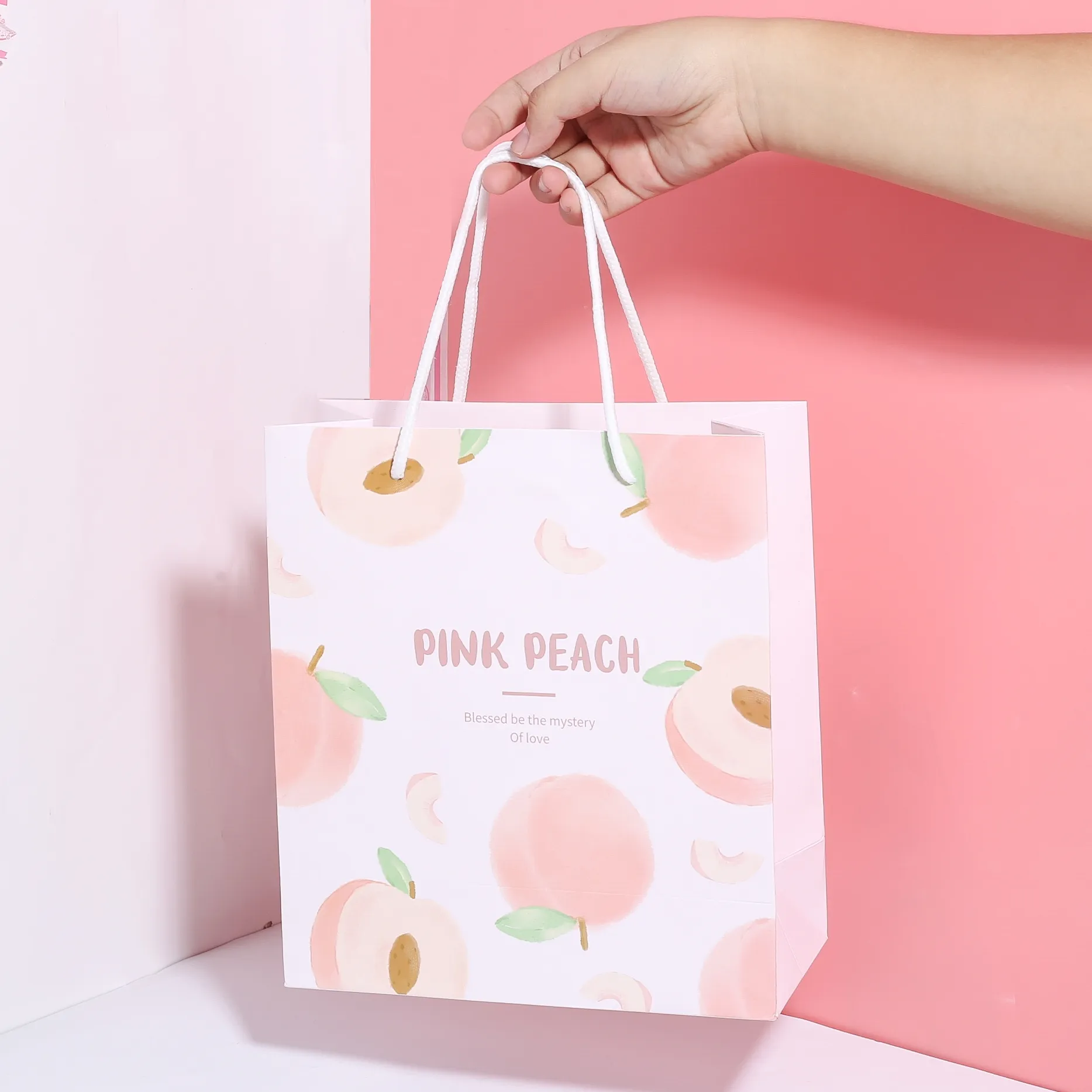 Guangdong Custom Printing Quality Personalised Bread Packaging Pink Blue Birthday Wedding Gift Paper Bags