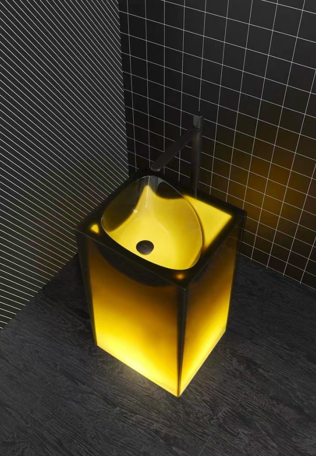 Jaune