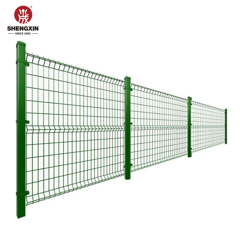 Panneaux de clôture en grillage de fer galvanisé pour clôture extérieure de jardin écologique avec poteau de clôture