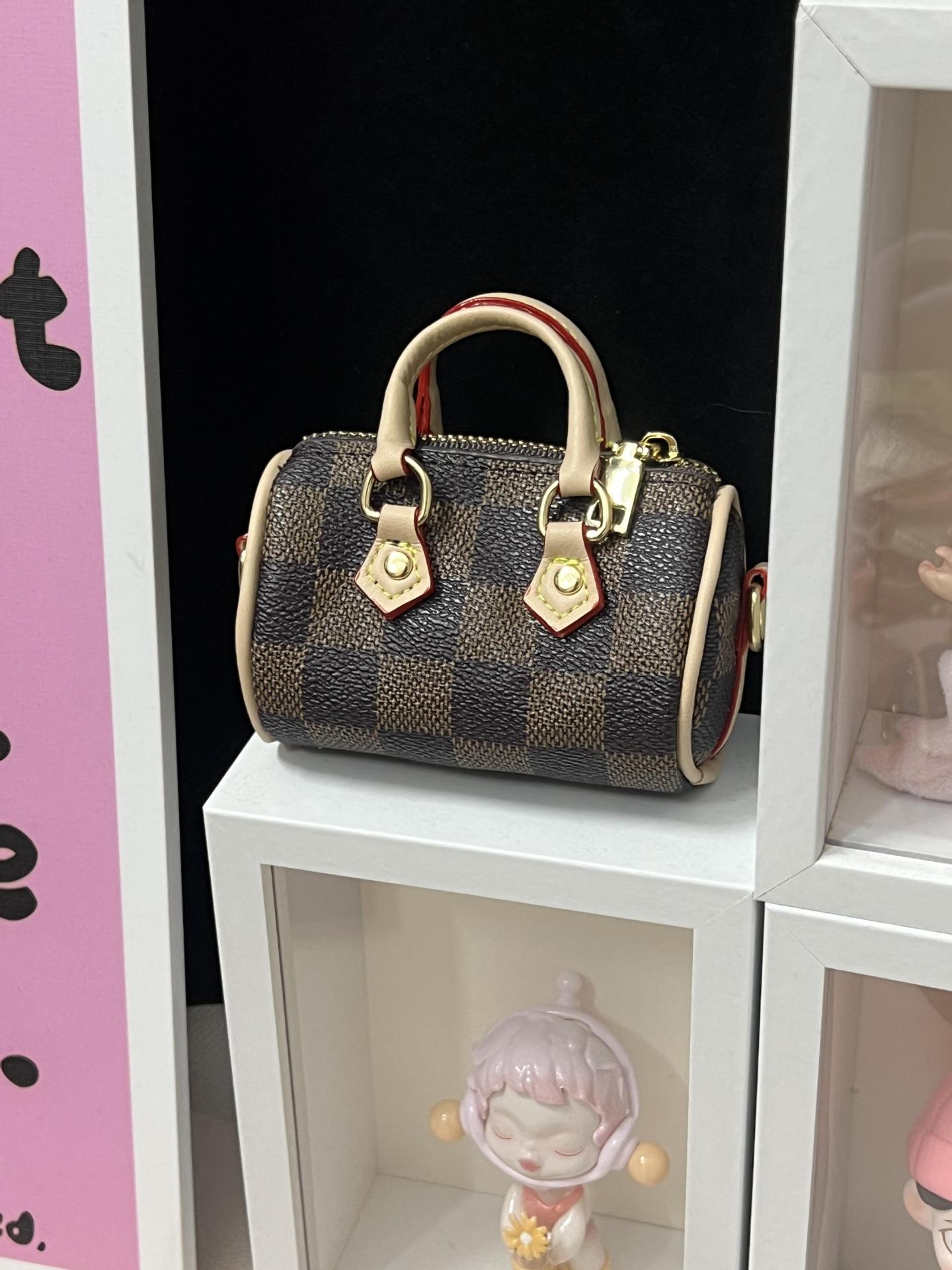 Brown checkered