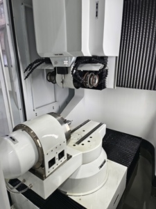 <strong>5</strong>-<strong>Axis</strong> Knife <strong>Grinder</strong> <strong>CNC</strong> <strong>Tool</strong> <strong>Grinder</strong> WT660 for Metal Working