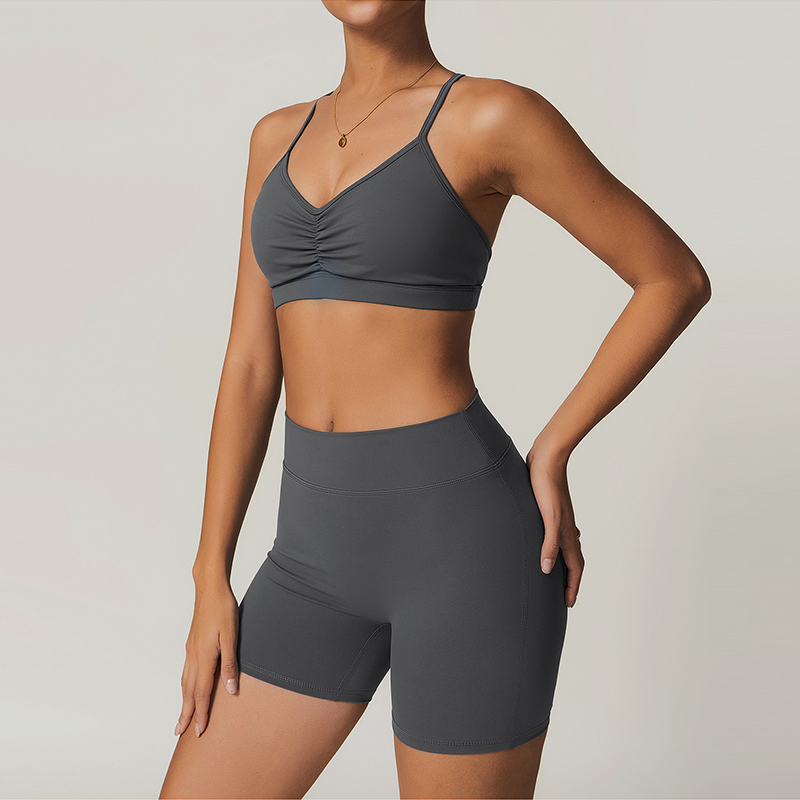 grey bra&shorts