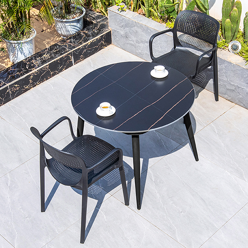 B-90cm table ronde et 2 chaises