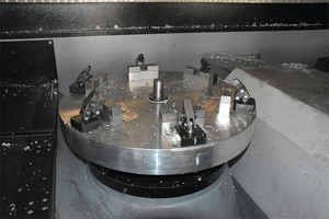 ศูนย์เครื่องจักร CNC สำหรับประมวลผลขอบล้อที่ออกแบบใหม่ FMU650 - Product Image 4