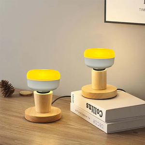 リモコンRGBW LEDミニ電球防水LEDライト屋外用