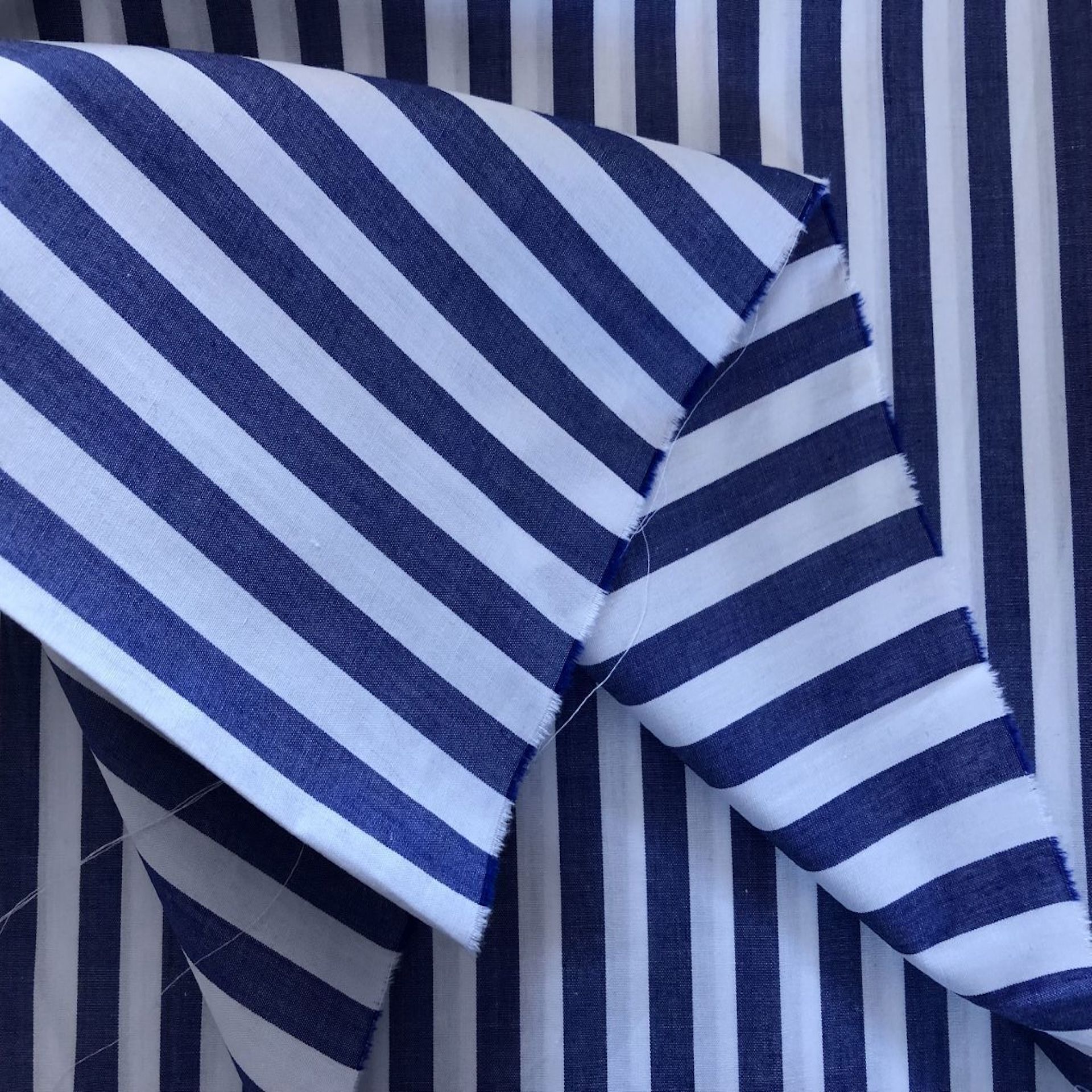 Bleu foncé