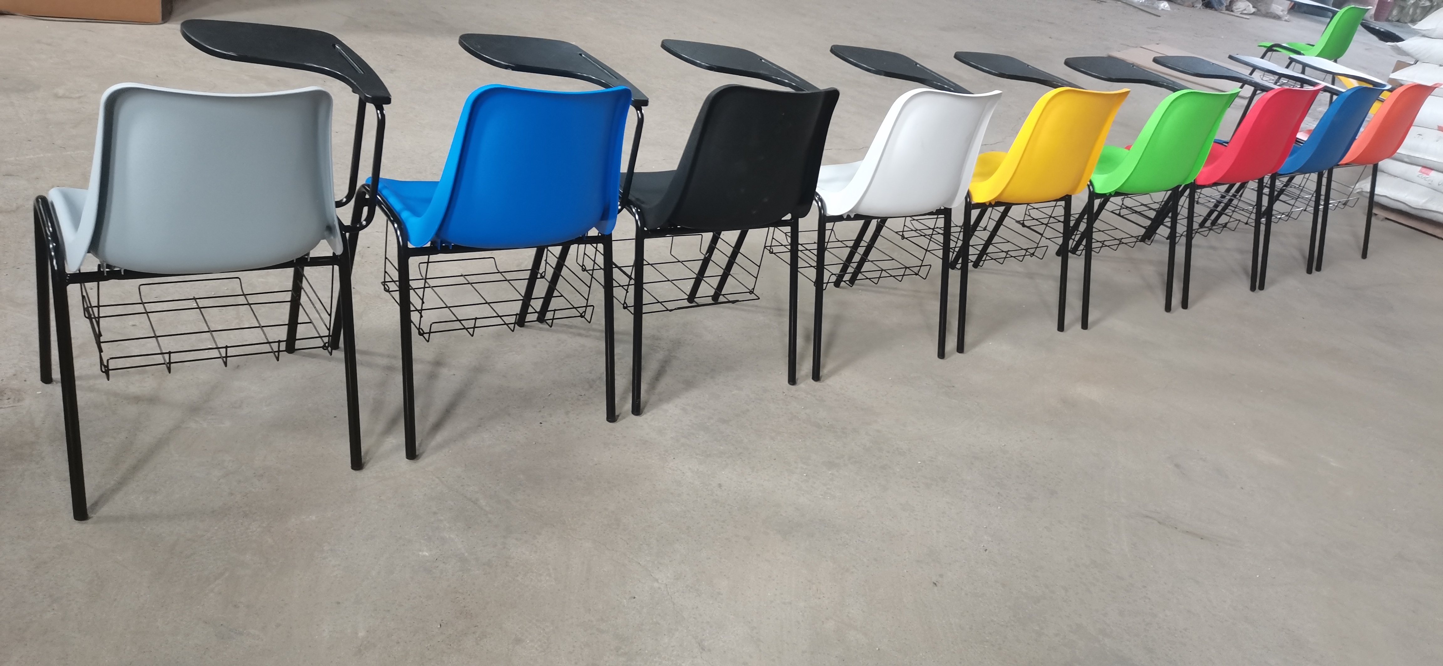 classroom traini ng_chair_with_w riting_tablet