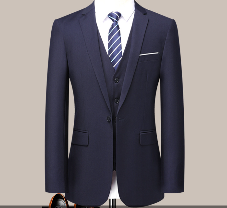 Cappotto monopezzo blu navy con un bottone