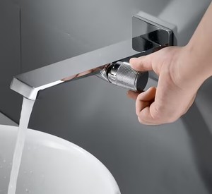 Duvara monte tek kolu pirinç tabanca gri musluk musluk kare tasarım ve büyüleyici şelale akış ile - Product Image 4
