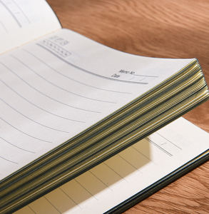 Cubierta suave de cuero PU con logotipo personalizado, cuaderno de viaje colorido, tamaño A5, con cinta