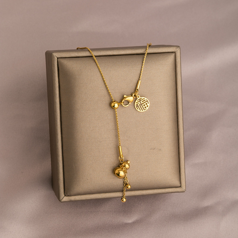 Gold pull gourd titanium steel necklace