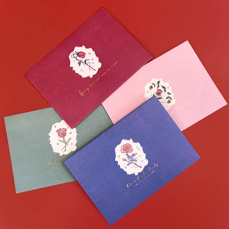 Изготовленный на заказ экологически чистый серый бумажный конверт для монет с розовым логотипом, тип окна для подарочного письма
