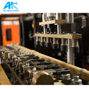 AK-Q40 Blow Moulding Machine With Air Tank and Water <strong>Chiller</strong> / Plastic Water Bottle Making Machinery