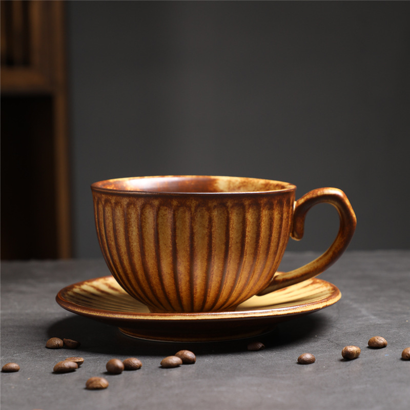 261 chrysanthemum pattern cup and saucer (brown) 320ml