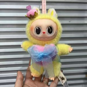 チェスアドベンチャークイーンホイストイエローシリーズおもちゃギフト用ロボット驚きブラインドボックス