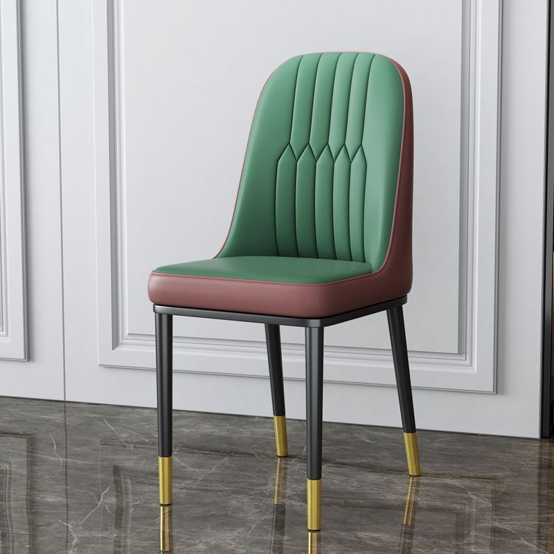 Luxe, pied doré, vert-brun