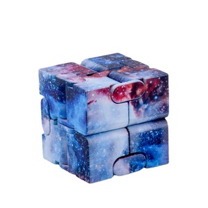 Popular <span class=keywords><strong>Cube</strong></span> New <span class=keywords><strong>Fidget</strong></span> <span class=keywords><strong>Cube</strong></span> <span class=keywords><strong>Toy</strong></span> Segunda geração Decompressed Brinquedos Venda quente Galaxy Infinity <span class=keywords><strong>Cube</strong></span>