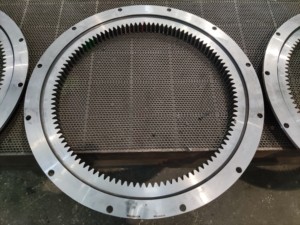 <strong>Slewing</strong> <strong>Ring</strong> Bearing Outer Gear Turntable Bearing <strong>Slewing</strong> <strong>Ring</strong> for Excavator Rb5013uu