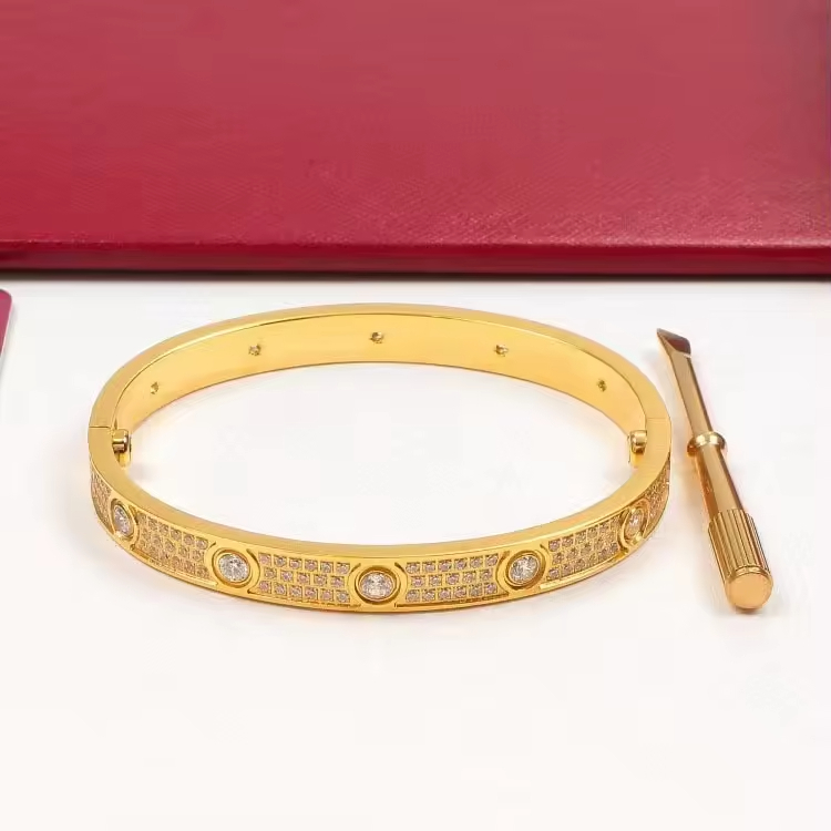 main stone gold color