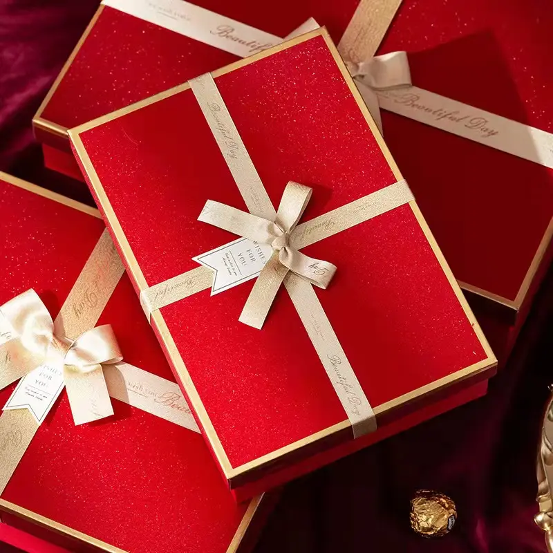 베스트 셀러 크리스마스 선물 생일 리본 선물 화이트 골판지 의류 화장품 레드 커버 스팟 종이 선물 상자
