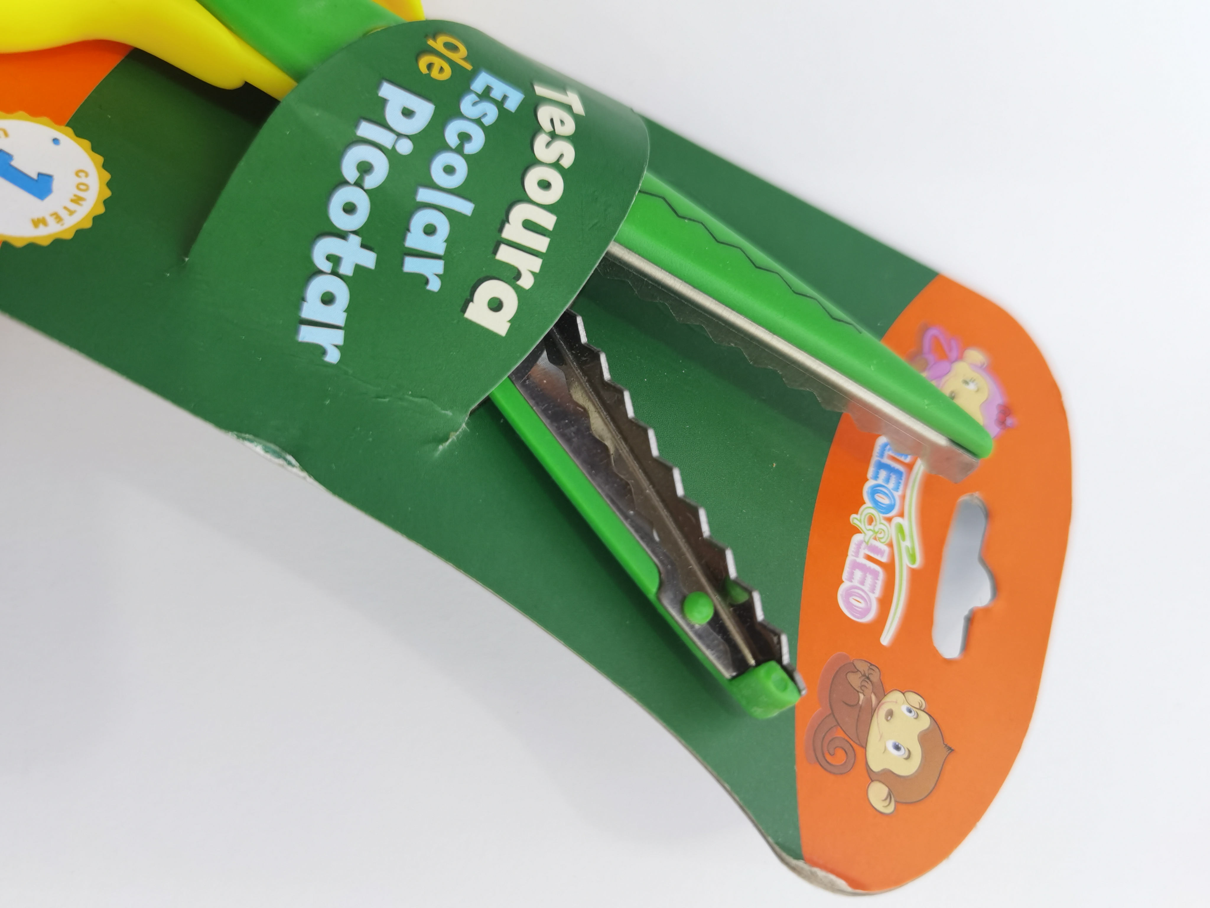 Good quality and low price Triangle tooth children cut kids scissors have stock Small quantity on sale