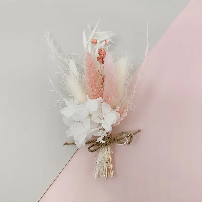 Vente en gros d'élégantes mini fleurs séchées DIY pour la décoration de la maison mariage corsage Souvenir bouquet de fleurs éternelles