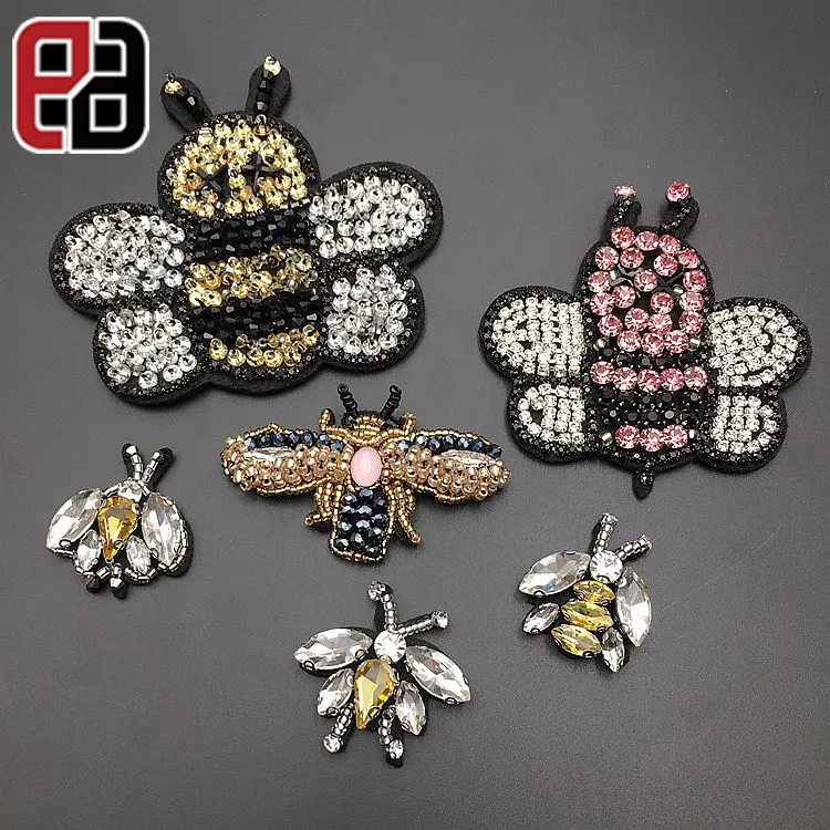 Tamaño personalizado insecto varias formas abeja diamantes de imitación con cuentas costura en apliques para diseño de cuello de blusa
