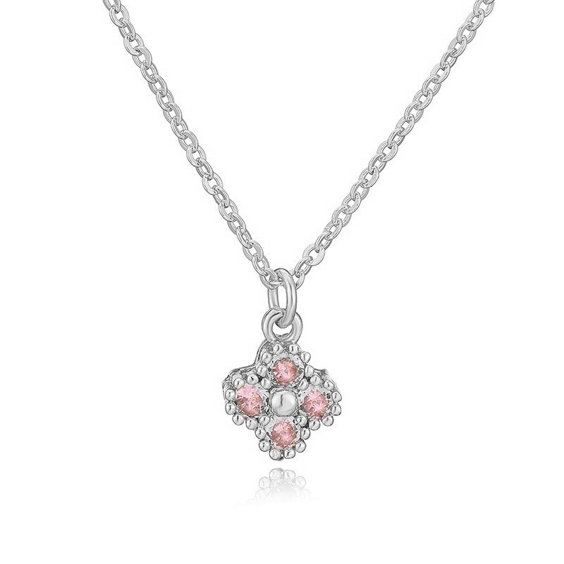 Collier en or blanc, diamant rose et trèfle à quatre feuilles, modèle "O".