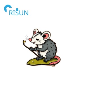 Animal personalizado Gritando Impressionante Opossum Mouse Gambá Marsupial Pin Broche Personalizado Gambá Virginia Opossum Esmalte Pin Emblema