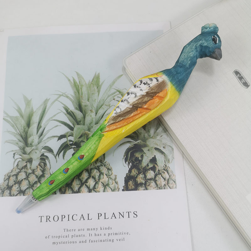 Tête de paon colorée en diamant