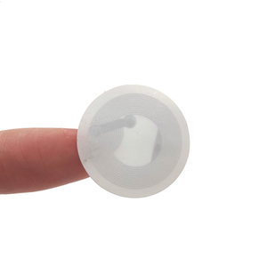 Etiqueta adhesiva RFID NFC programable con URL variable, logotipo de impresión, código QR para caja de cartón, embalaje, intercambio de sitios web