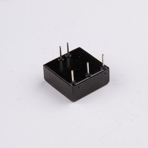 Hybrid 4:1 ultra-wide <strong>input</strong> voltage isolated and stabilized DC DC power supplies - Product Image 3
