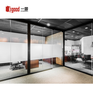Sistema de pared de partición de vidrio de oficina acústica Panel fijo con perfil de aluminio Divisor de habitación de edificio comercial de doble altura - Product Image 4